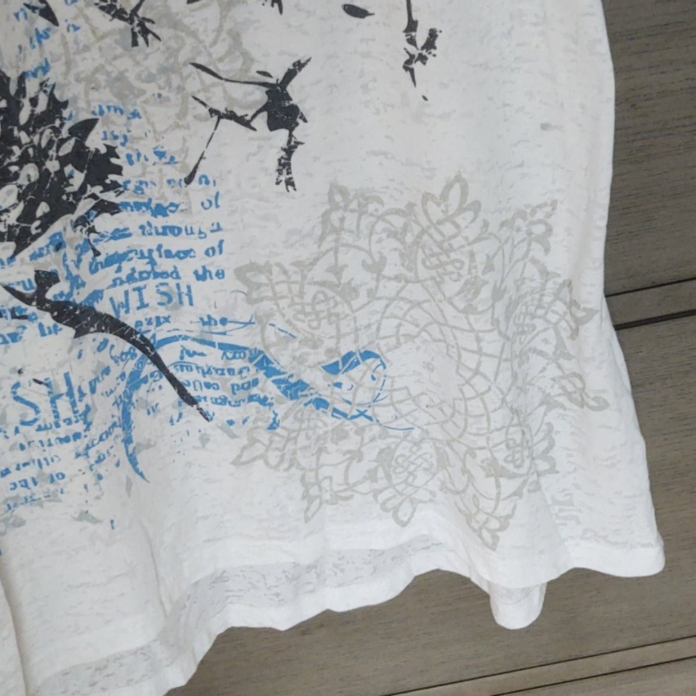Graphic High-Low Tank Top - Picture 3 of 6